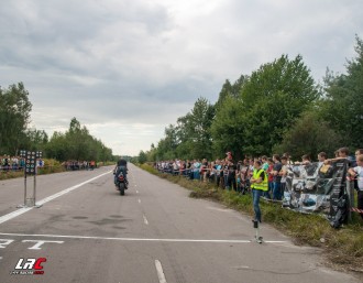 09.jpg