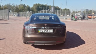 tesla.jpg
