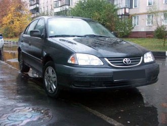 Toyota_Avensis.jpg