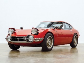 toyota-2000gt-01.jpg