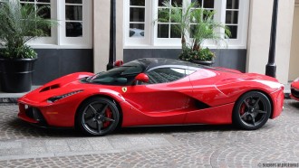 laferrari.jpg