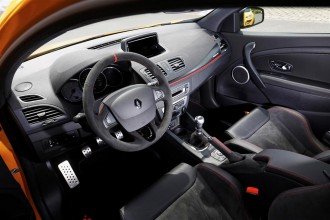 Renault-Megane-RS-275-Trophy-Photo-2015-i01-1024.jpg