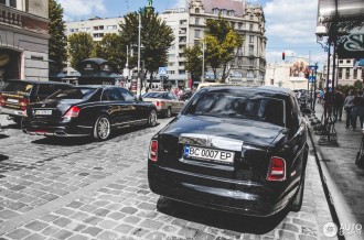 rolls-royce-phantom-c695605062016114826_2.jpg