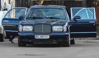 8270719.jpg
