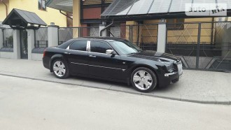 chrysler_300-c__180392448fx.jpg
