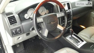 chrysler_300-c__173361383fx.jpg