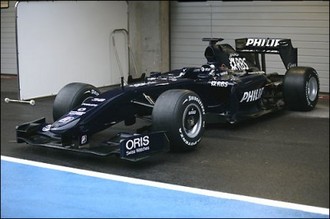 williams-fw31-side(1).jpg