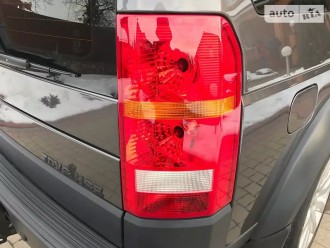 land-rover_discovery__233331198fx.jpg