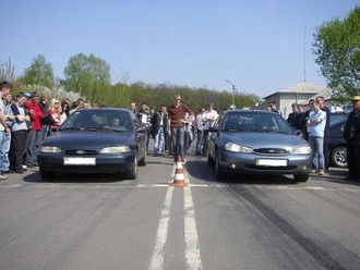 Ford-Mondeo.JPG