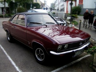 Opel_Manta_01b.jpg