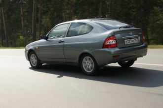 Priora Coupe_3.jpg
