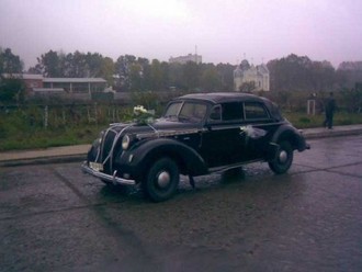 Old car.jpg