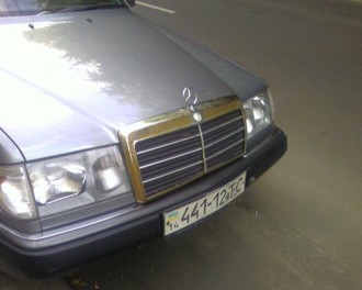 rat mercedes.jpg