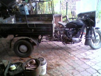 Такий він прибув, збоку.jpg