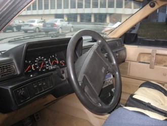 Volvo 760 4.jpg