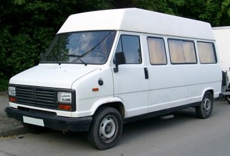 Peugeot_J5_front_20080505.jpg