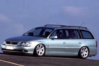 Opel Omega B Caravan V8.jpg