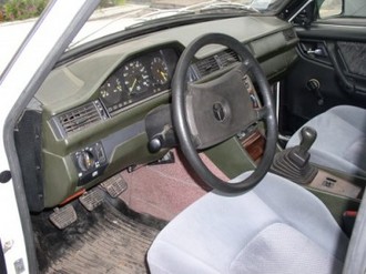 PB030065-web.jpg