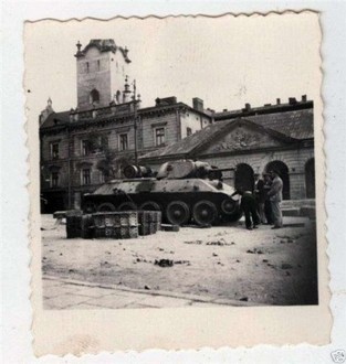 18_Tank_Iezuity1_2.jpg