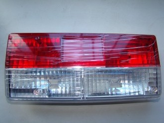 zadnyaya-tyuningovanaya-optika-vaz-2107.jpg