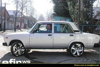 pics-max-7215-182370-lada-clasic.jpg