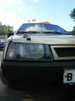 y_65a6c2de.jpg