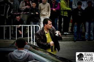 y_99381efd.jpg
