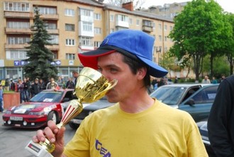 y_17f201d0.jpg
