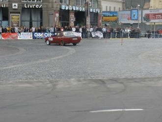 y_6d124654.jpg
