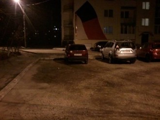 phpgZUCJGAM.jpg