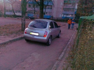 30112011680.jpg
