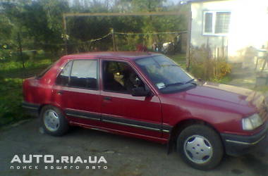 37041366bx.jpg
