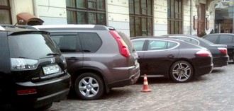 IMG111-01.jpg