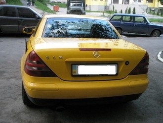 SL 2001.JPG