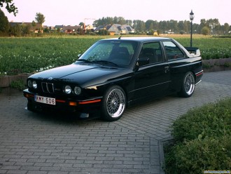 e30m3sportevoxu5.jpg