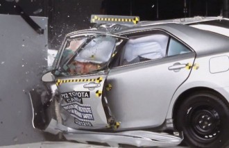 camry_crash-test.jpg