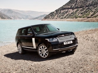 Land_Rover-Range_Rover_2013_1024x768_wallpaper_02.jpg
