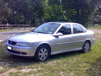 Opel_vectra_B.jpg