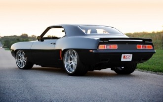Chevrolet_camaro_black_concept.jpg