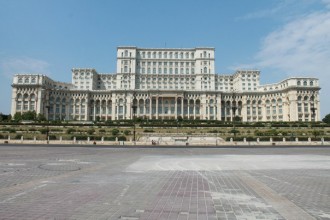 1MnT9JqObeo.jpg