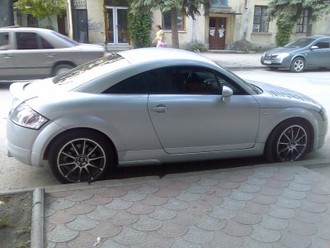 AUDI .jpg