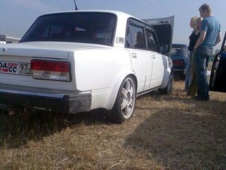 78152443.jpg