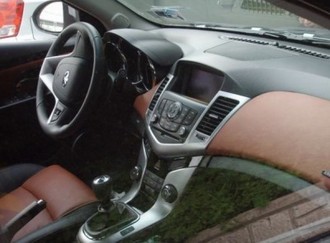 -83232596_salon-cruze_jpg.jpeg